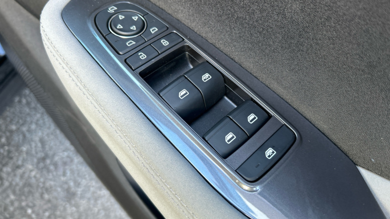 BYD Dolphin Surf 65kW Boost 43kWh 5dr Auto Electric Hatchback